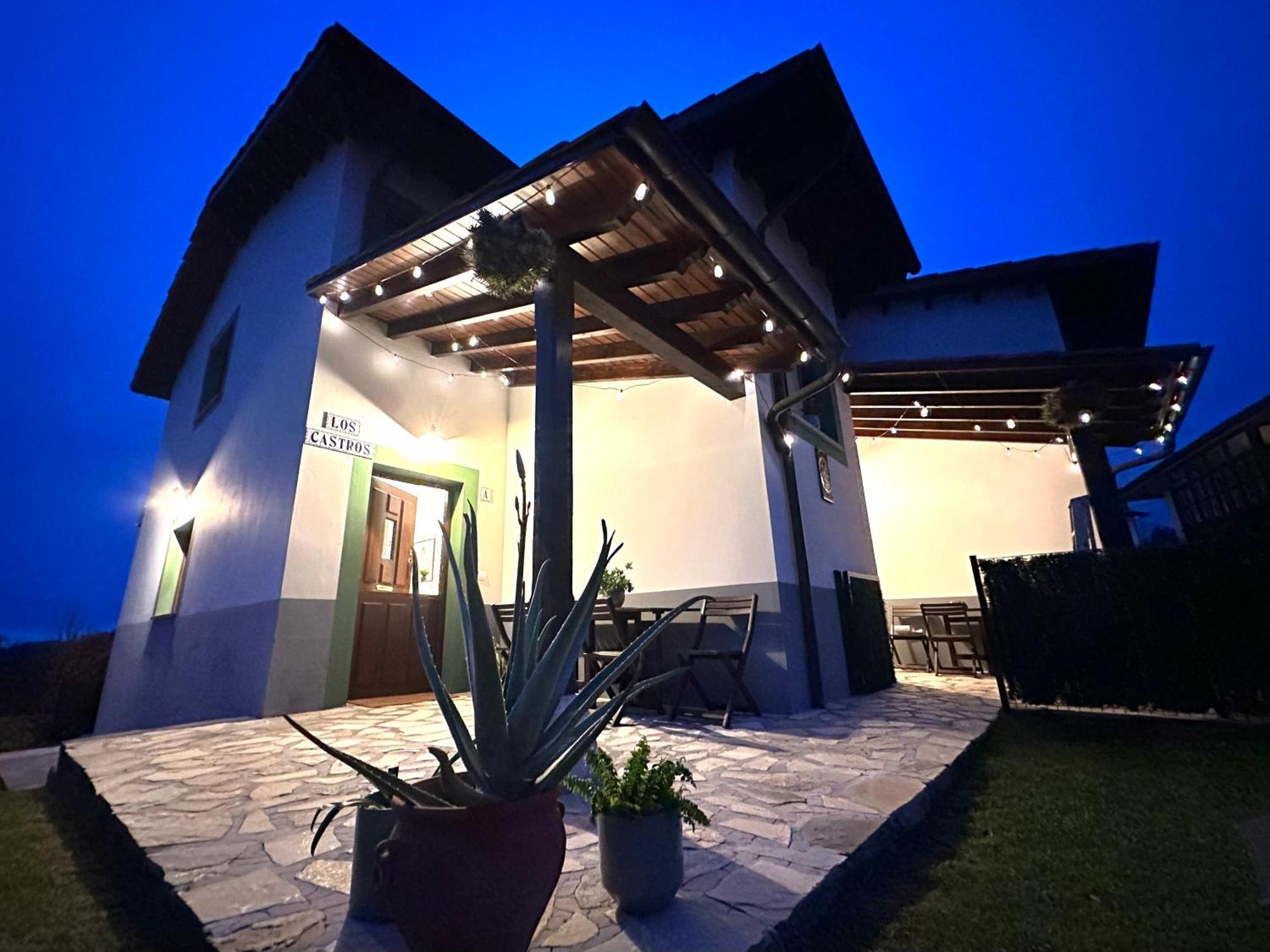 Los Castros Apartamentos Rurales A Llames de Pría Exterior foto